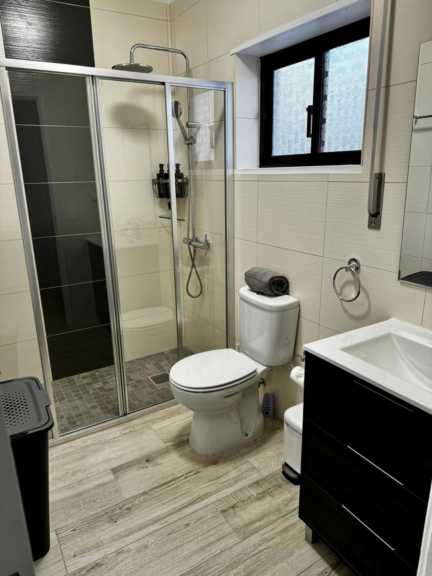 Princess Retreat Beautiful Modern Aprt 2 Min Walk From Quarteira Beach المظهر الخارجي الصورة