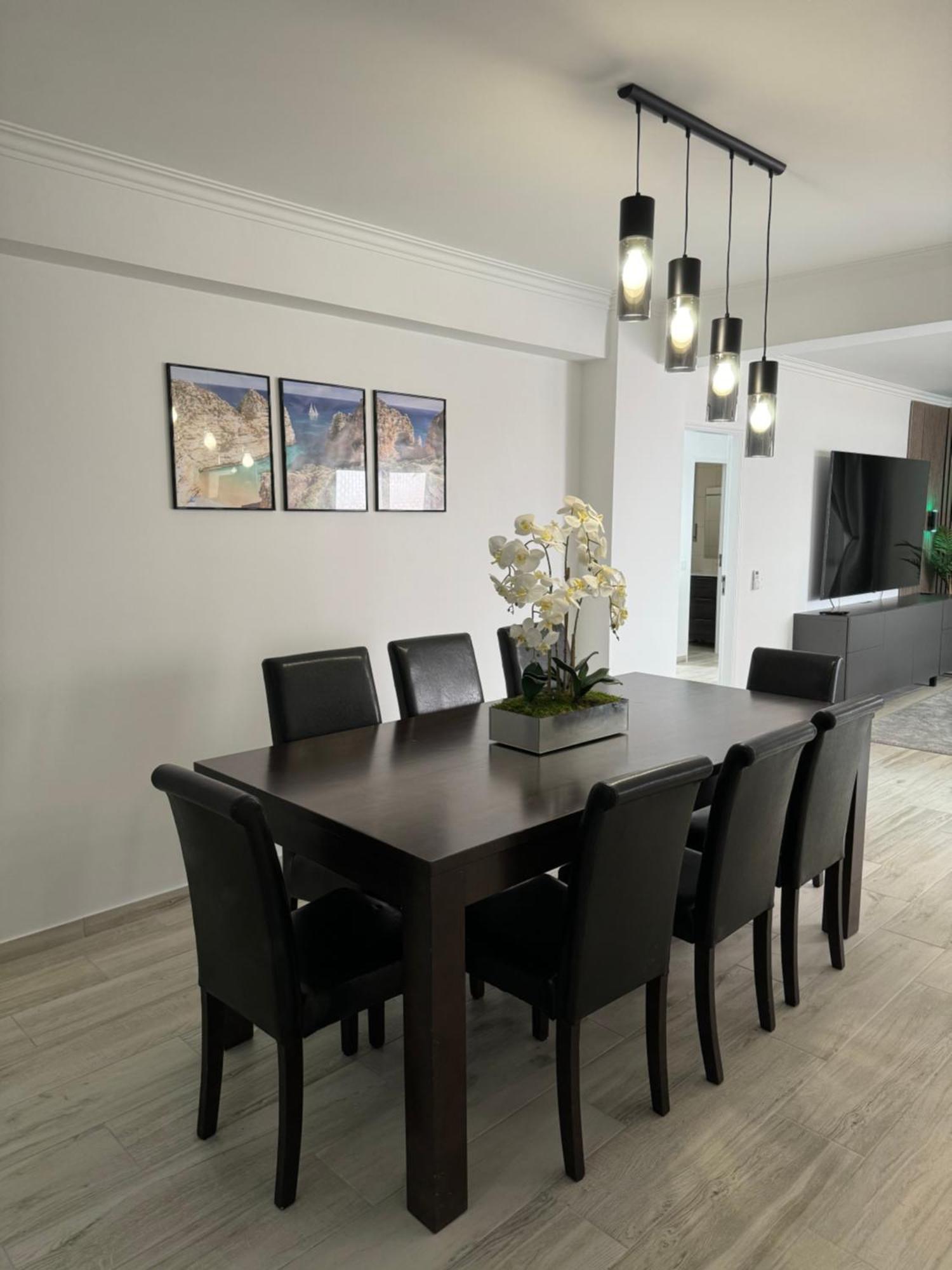 Princess Retreat Beautiful Modern Aprt 2 Min Walk From Quarteira Beach المظهر الخارجي الصورة