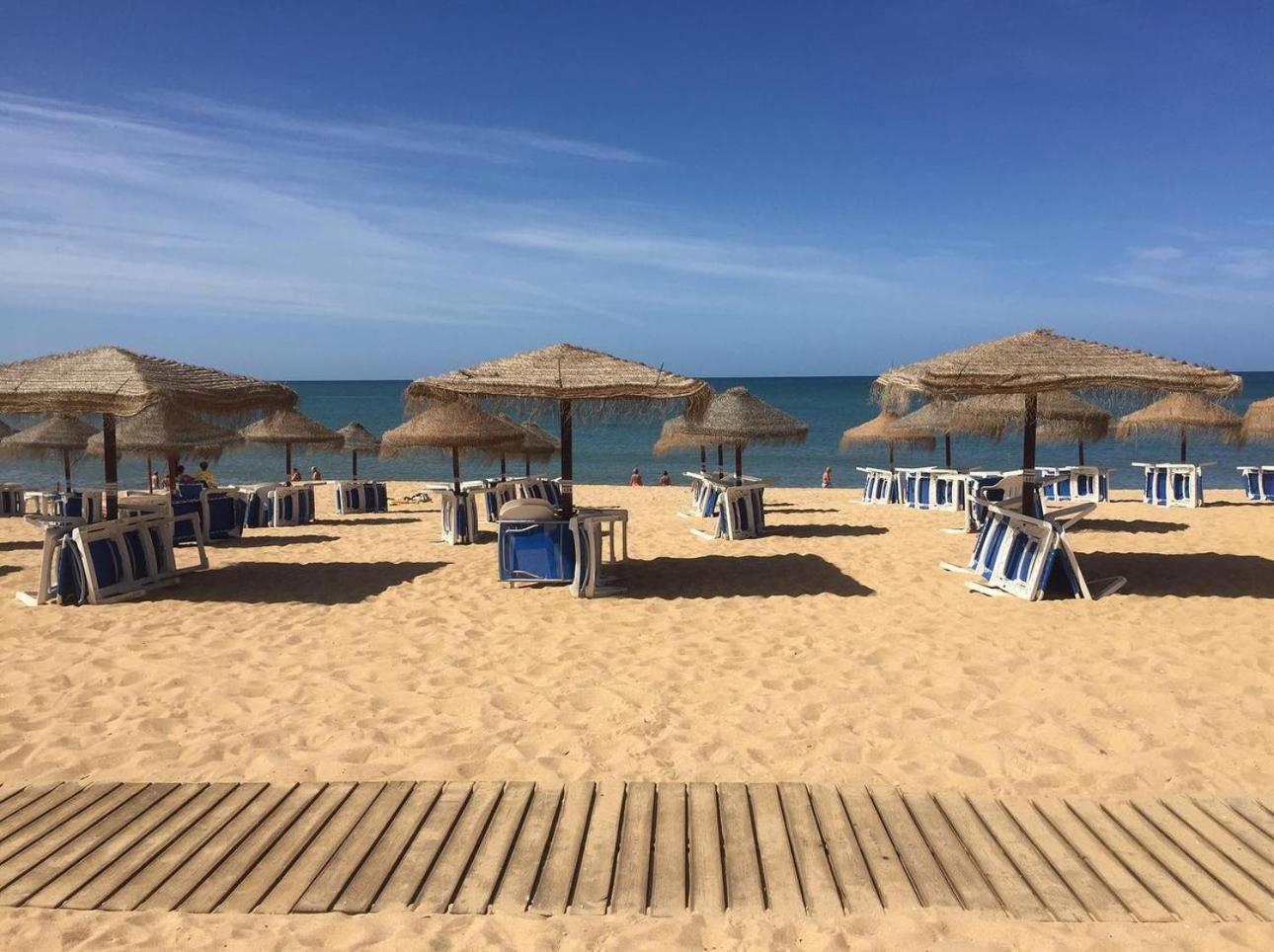 Princess Retreat Beautiful Modern Aprt 2 Min Walk From Quarteira Beach المظهر الخارجي الصورة