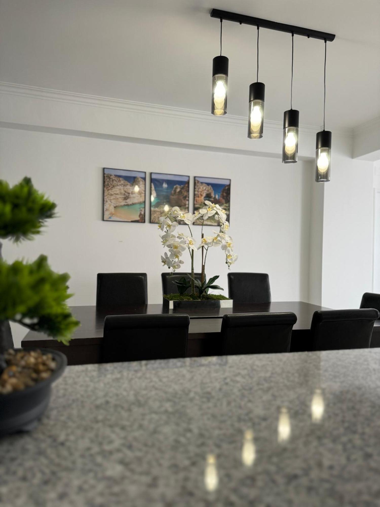 Princess Retreat Beautiful Modern Aprt 2 Min Walk From Quarteira Beach المظهر الخارجي الصورة