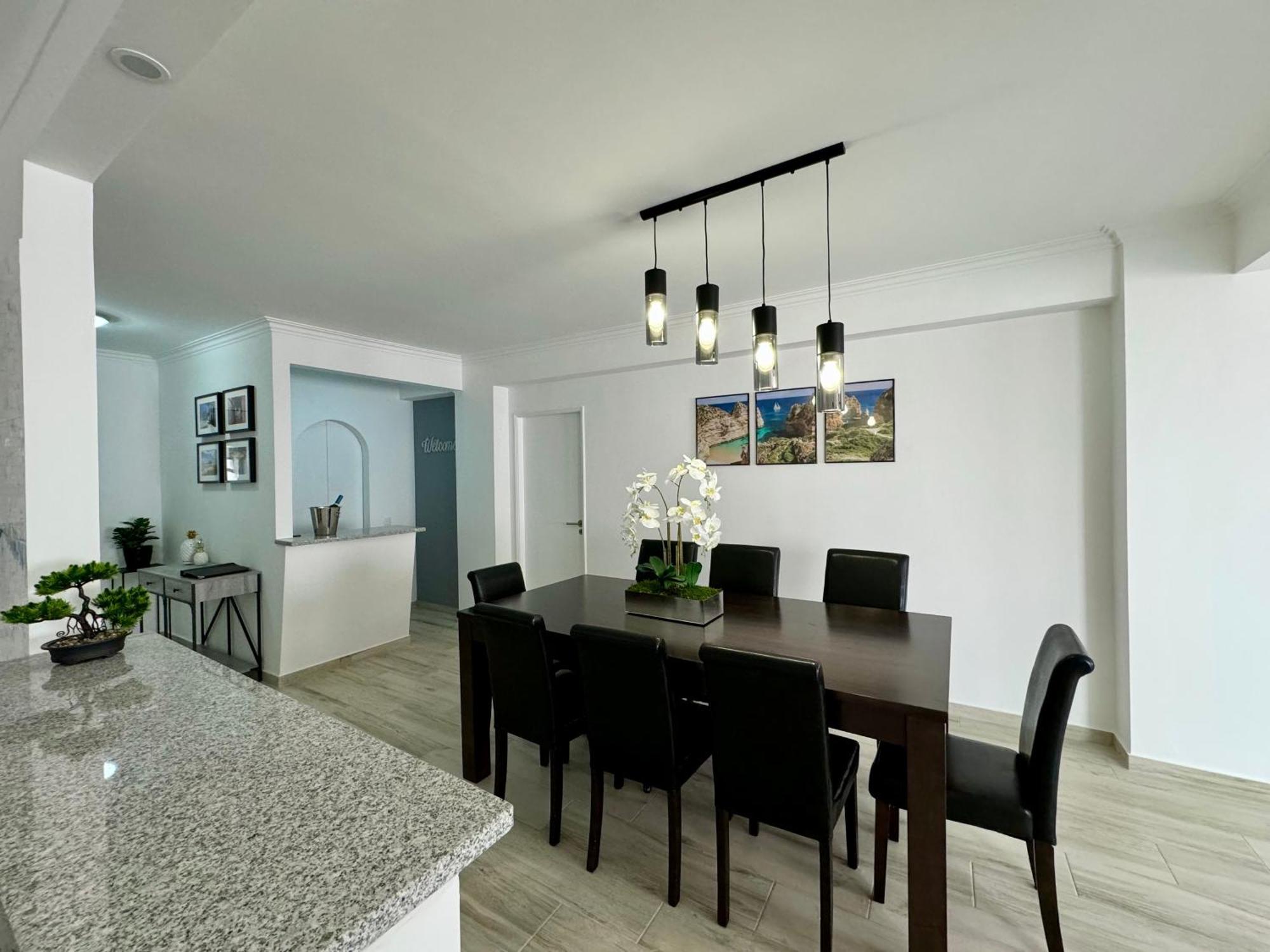 Princess Retreat Beautiful Modern Aprt 2 Min Walk From Quarteira Beach المظهر الخارجي الصورة