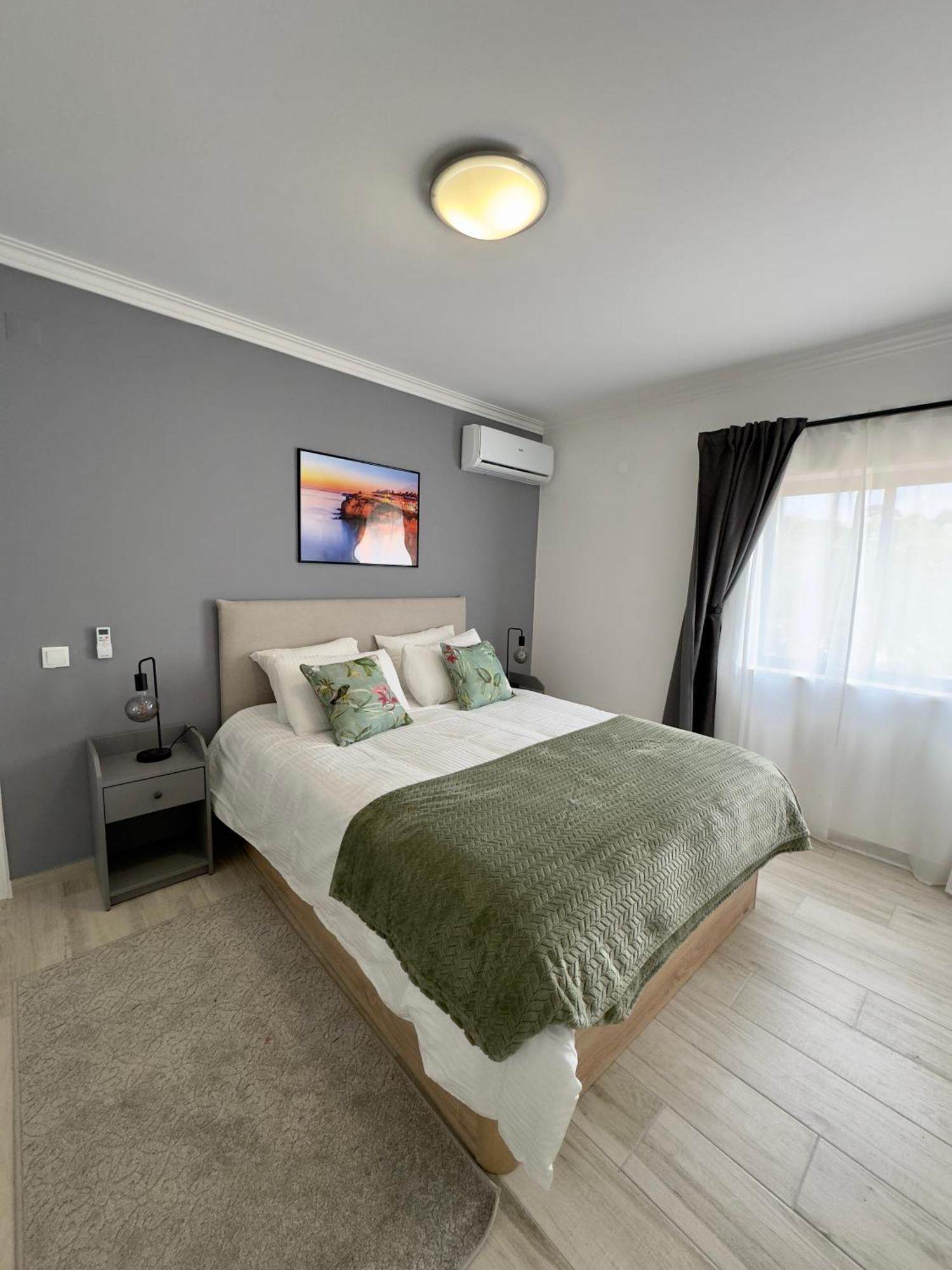 Princess Retreat Beautiful Modern Aprt 2 Min Walk From Quarteira Beach المظهر الخارجي الصورة