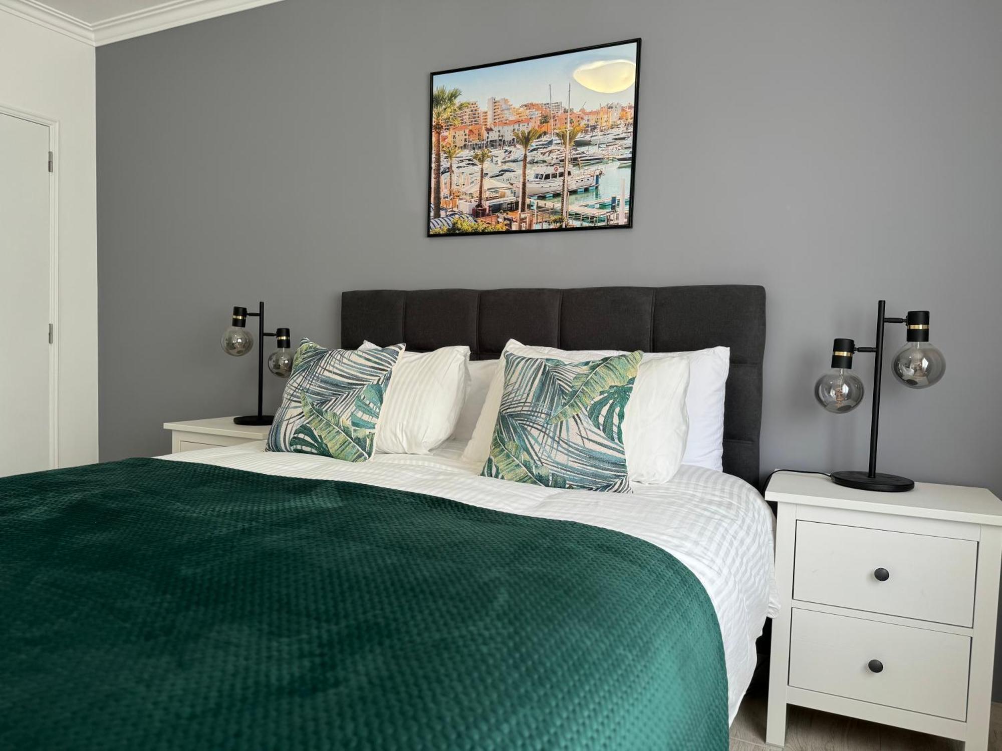 Princess Retreat Beautiful Modern Aprt 2 Min Walk From Quarteira Beach المظهر الخارجي الصورة