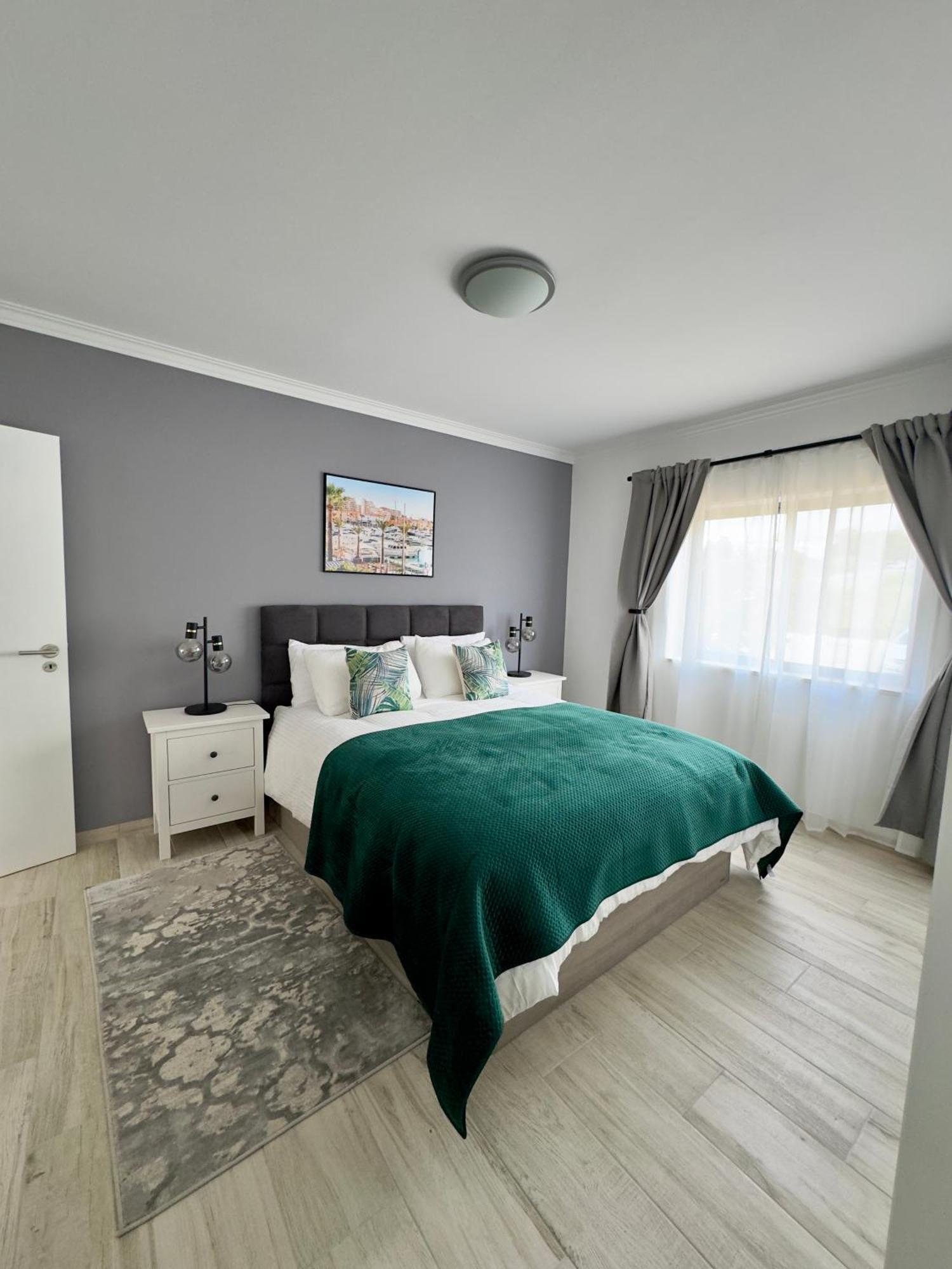 Princess Retreat Beautiful Modern Aprt 2 Min Walk From Quarteira Beach المظهر الخارجي الصورة