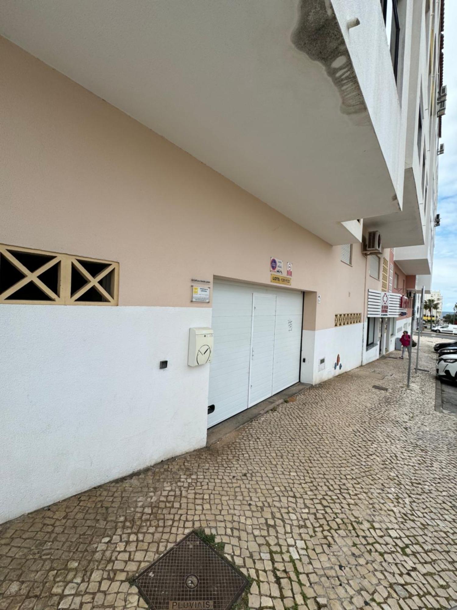Princess Retreat Beautiful Modern Aprt 2 Min Walk From Quarteira Beach المظهر الخارجي الصورة
